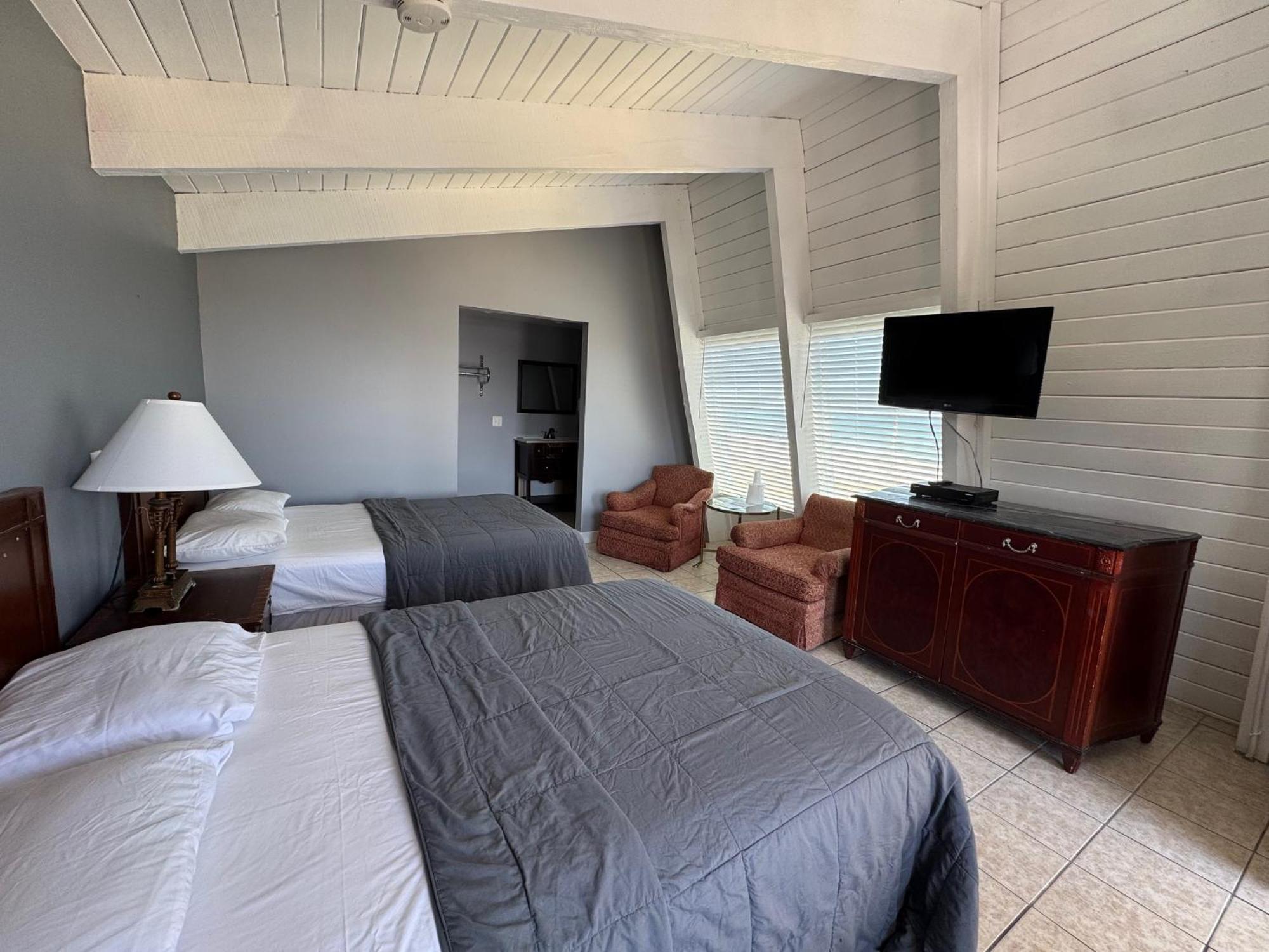 Aztec Ocean Resort Seaside Heights Exterior photo